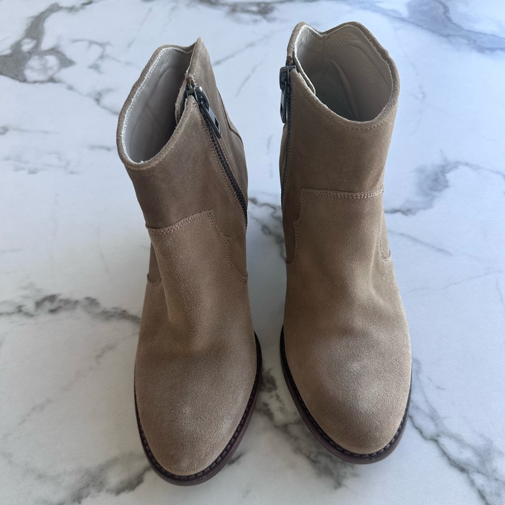 Zadig & Voltaire Beige Suede Ankle Boots